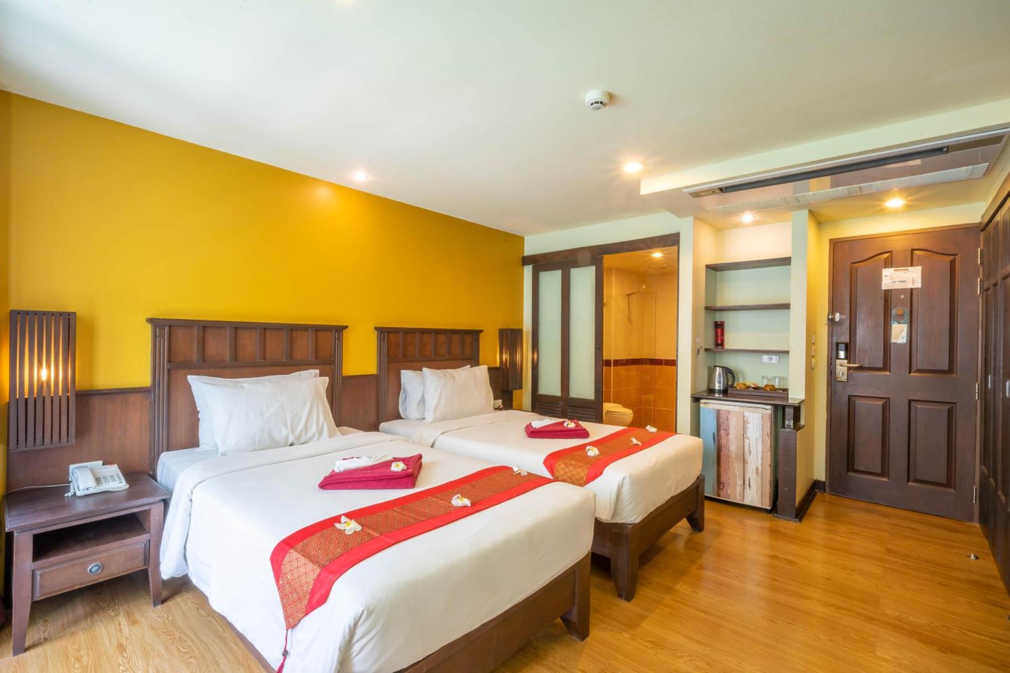 La Vintage Resort Patong Exterior foto