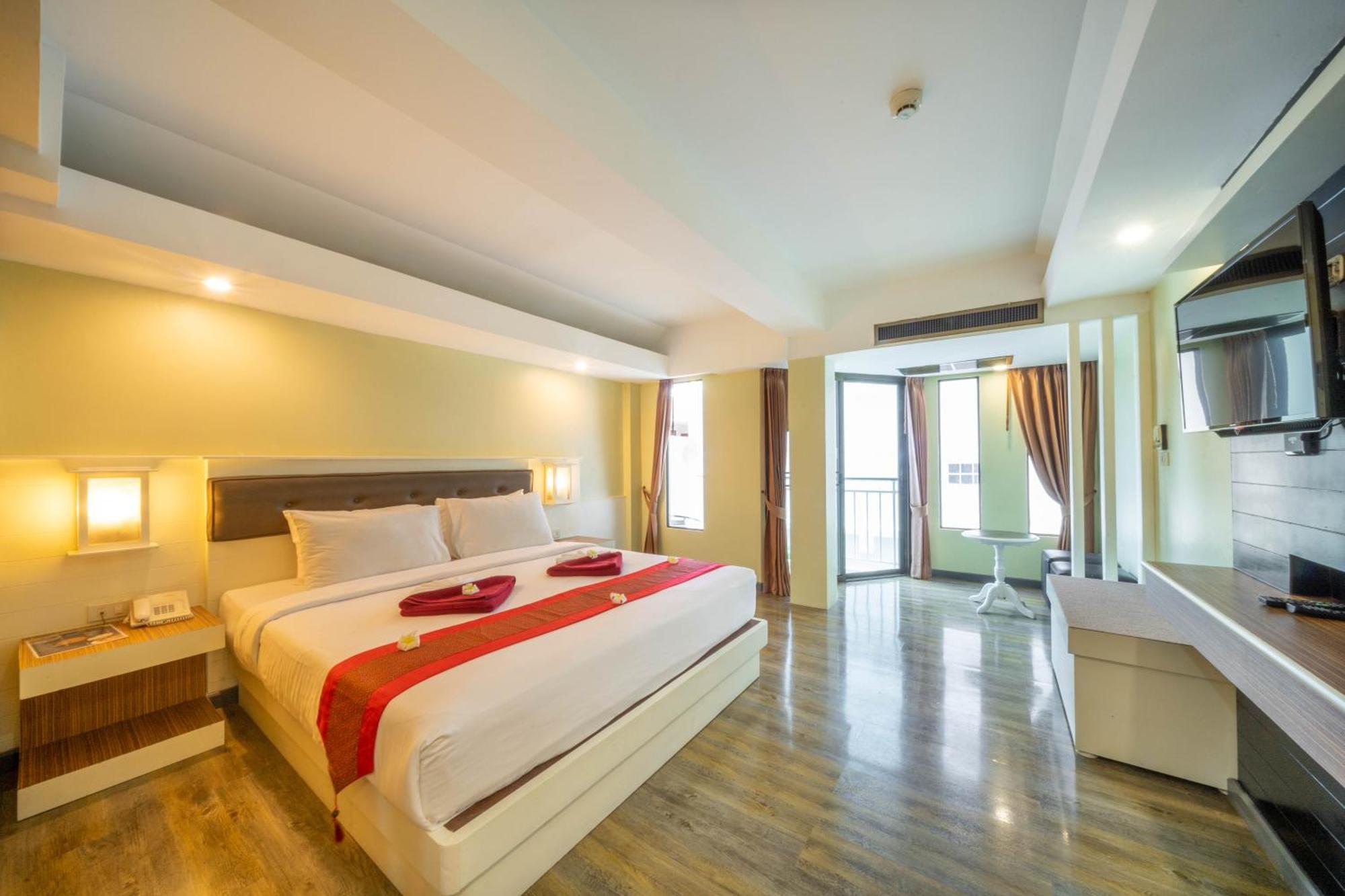 La Vintage Resort Patong Exterior foto
